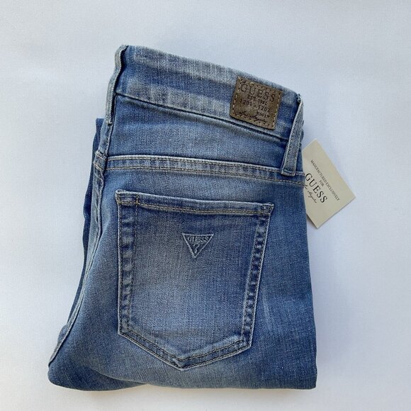 Guess Women’s Power Curvy Sophia Mid Rise Skinny Jeans Light Blue Size 24 - Picture 1 of 11